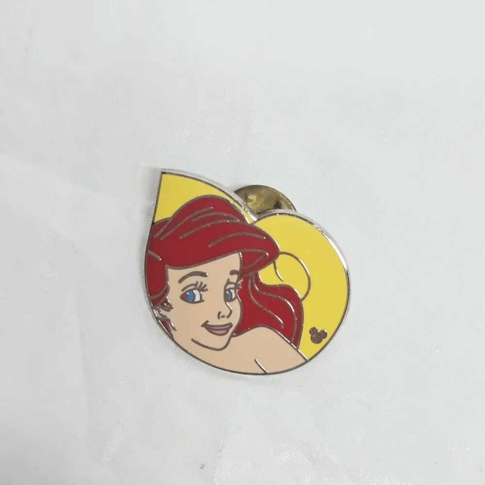 Disney The Little Mermaid Ariel Pin Set Of 2 Exclusive Movie Club Flounder